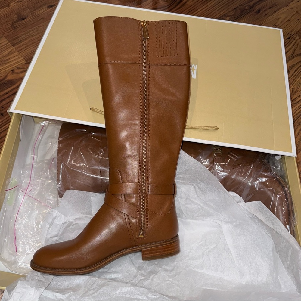 Michael Kors Kincaid Riding Boot in Luggage 7.5 NWT - Picture 2 of 6